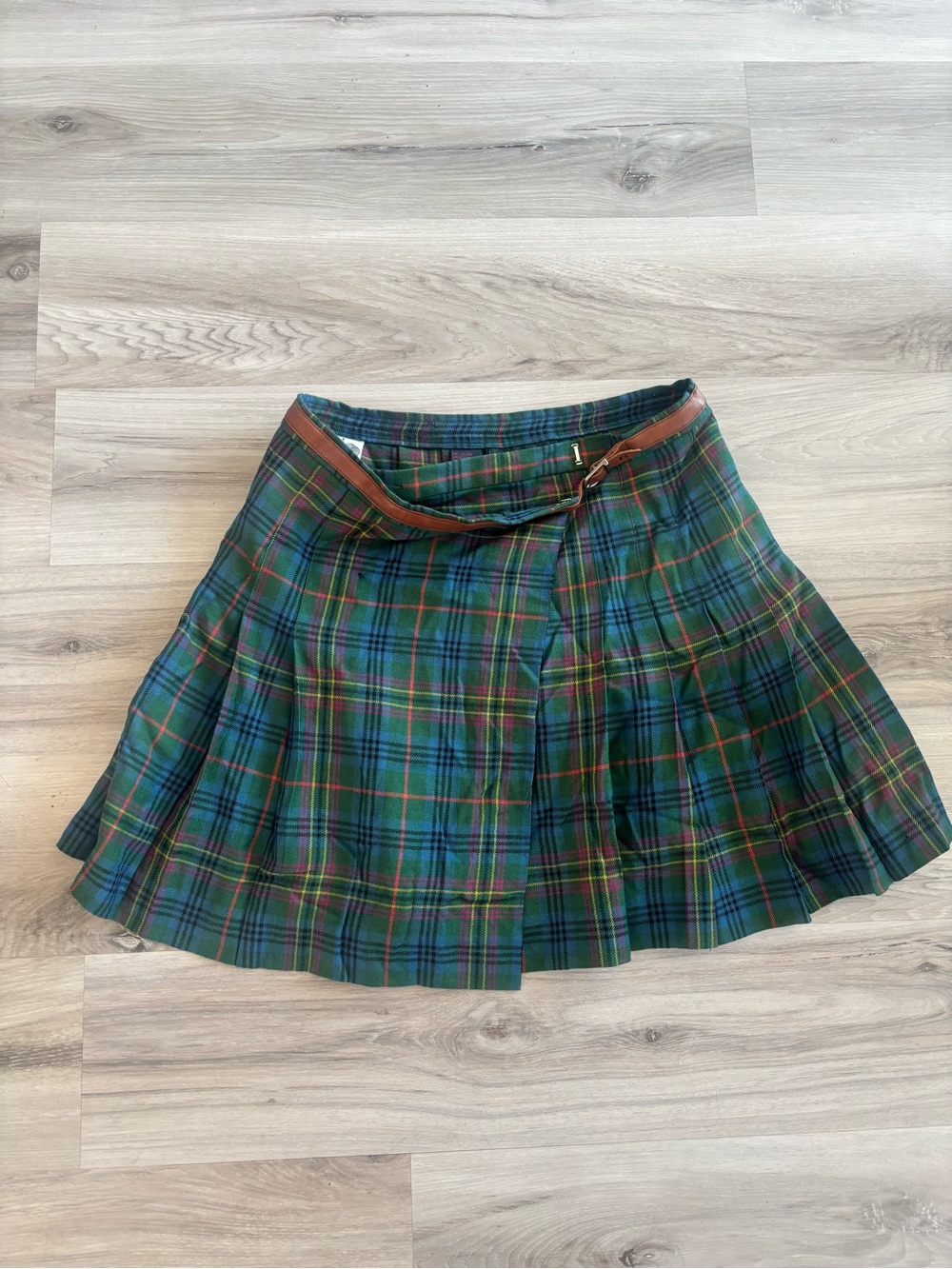 Vintage Ralph Lauren 6 100% Worsted Wool Plaid Pleated Mini Skirt in Green
